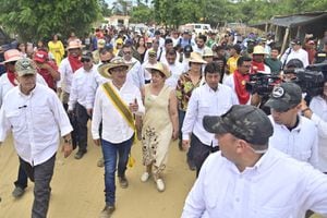 Presidente Gustavo Petro en La Guajira con su esposa, la primera dama, Verónica Alcocer