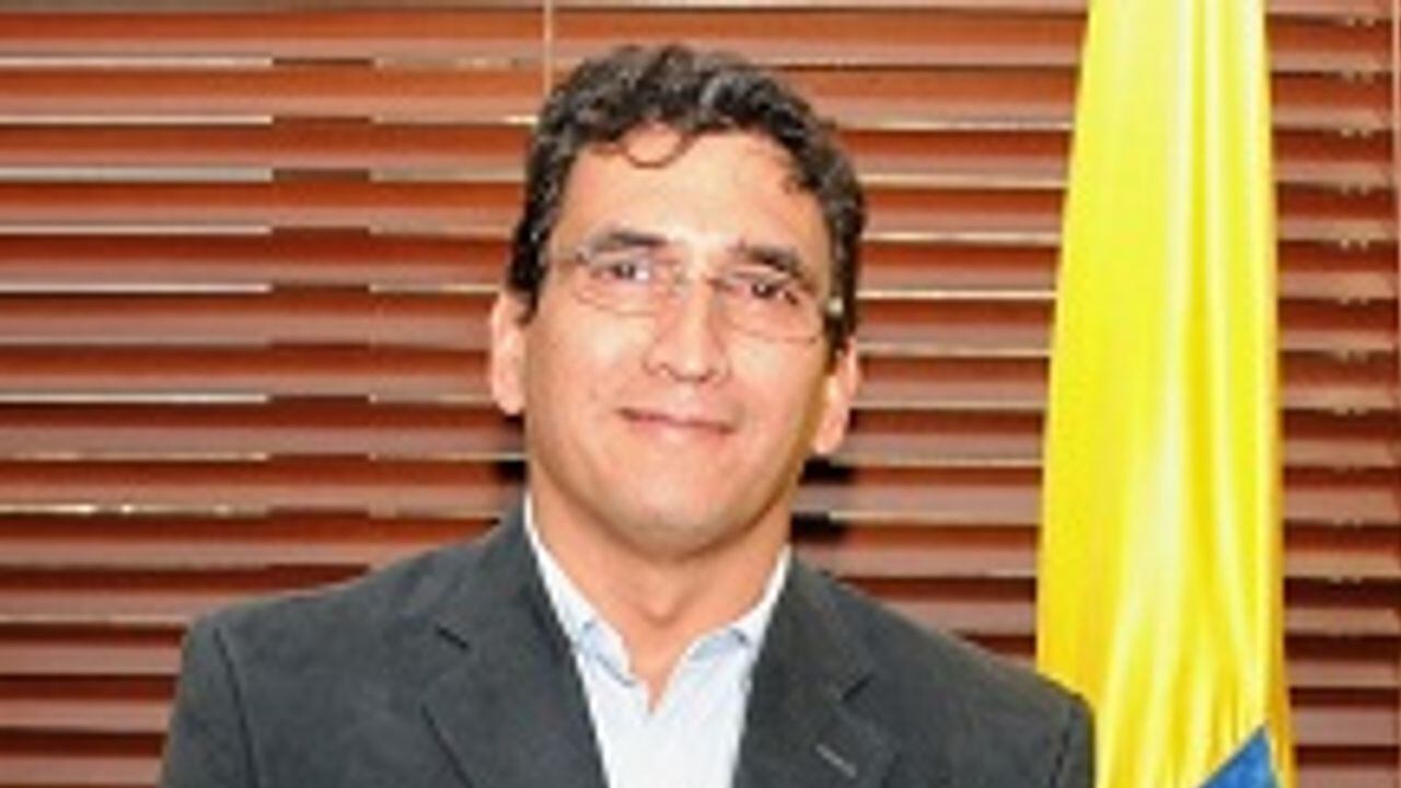 Milton Rengifo Hernández.