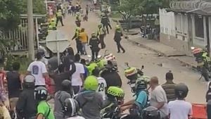 Enfrentamiento entre la Policía y habitantes del sur de Barranquilla.