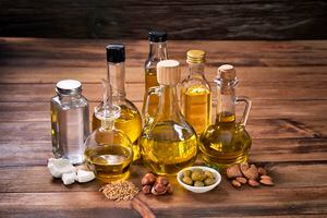El aceite de sésamo brinda diversos beneficios saludables al organismo.