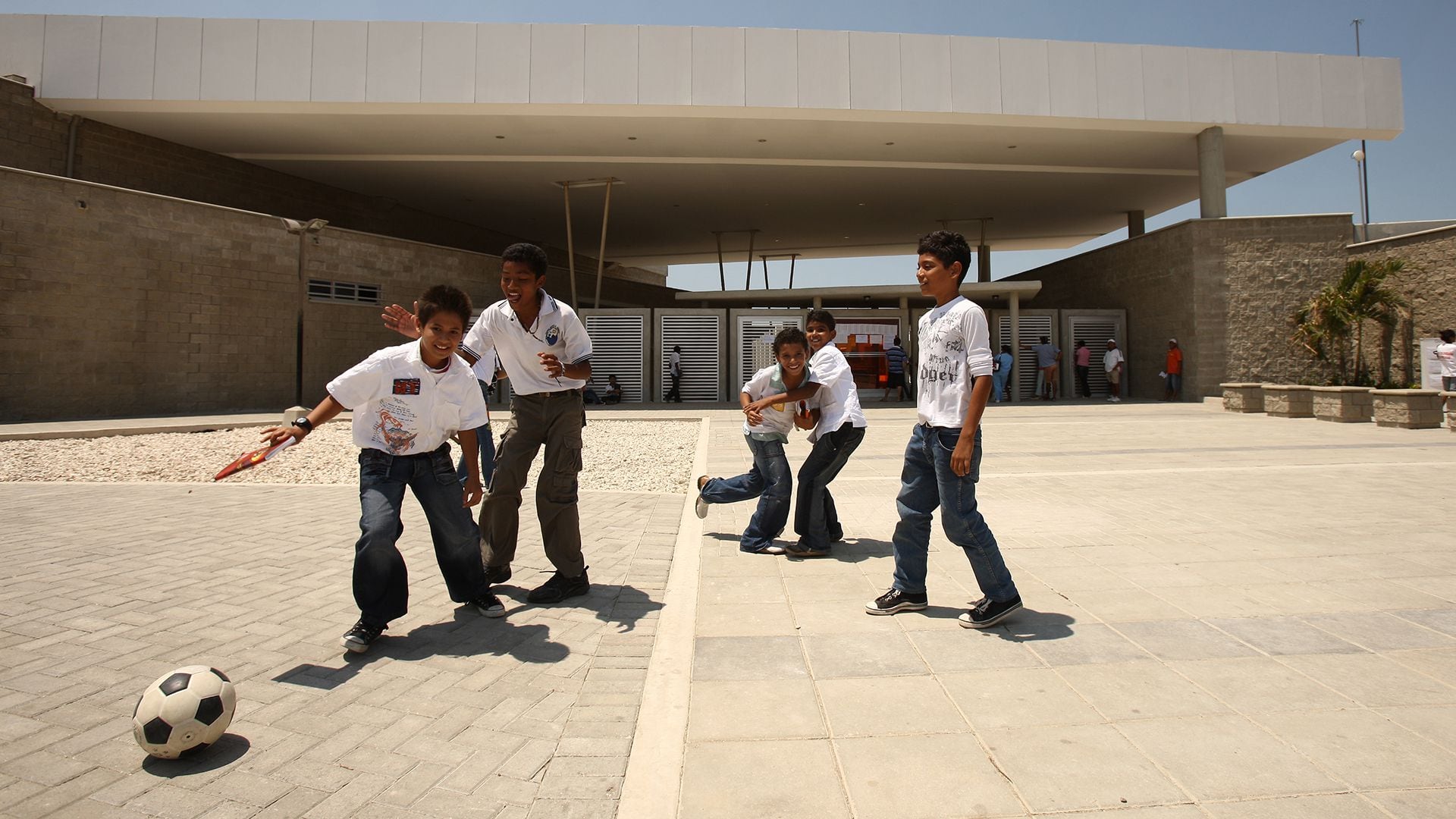Estudiantes de primaria en colegio oficial de Barranquilla