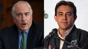 Andrés Pastrana sigue presionando al registrador Alexander Vega.