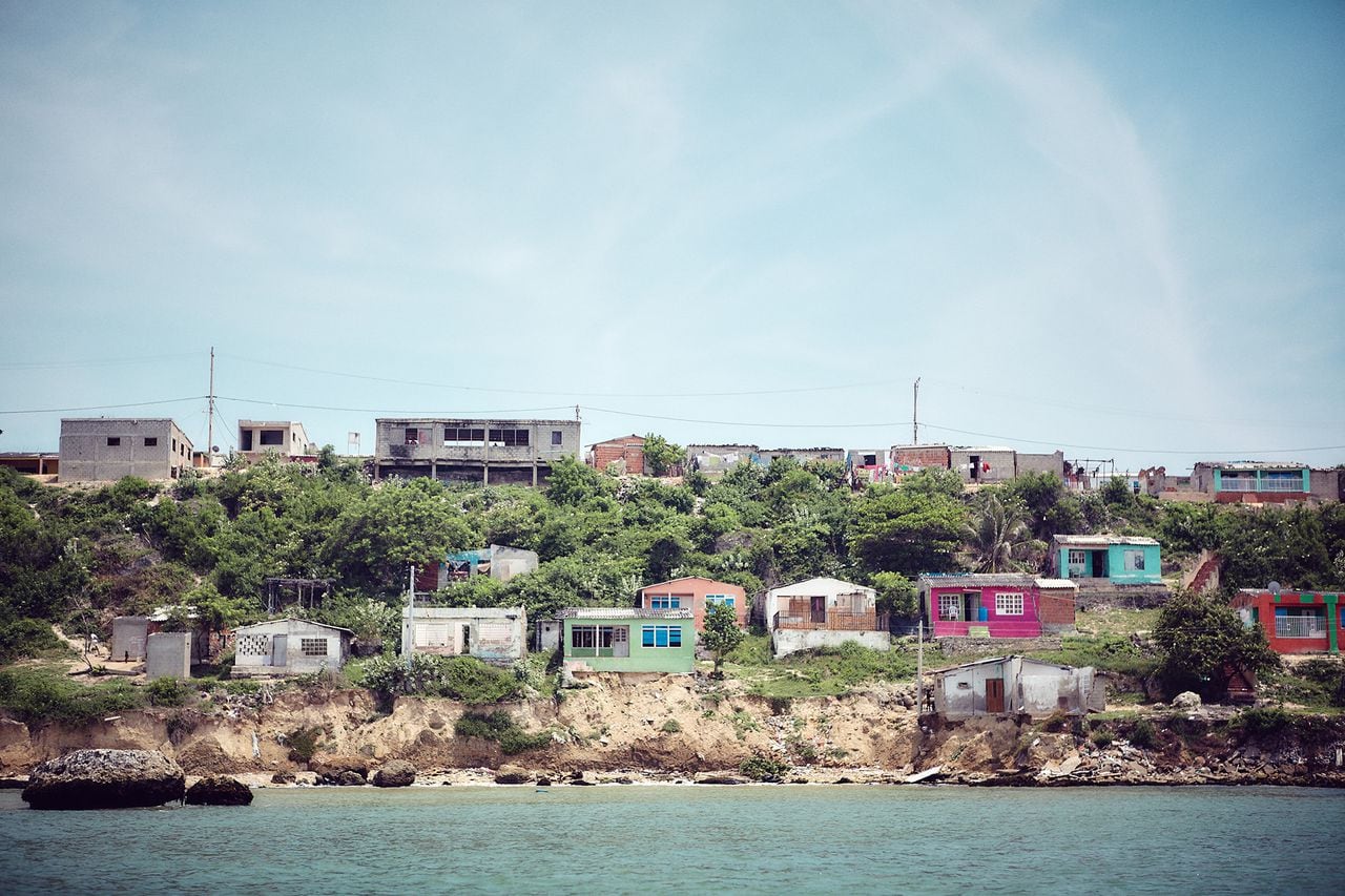 En un área 6 kilómetros más pequeña que la isla de San Andrés, a solo 10 minutos de Cartagena, se encuentra Tierra Bomba.