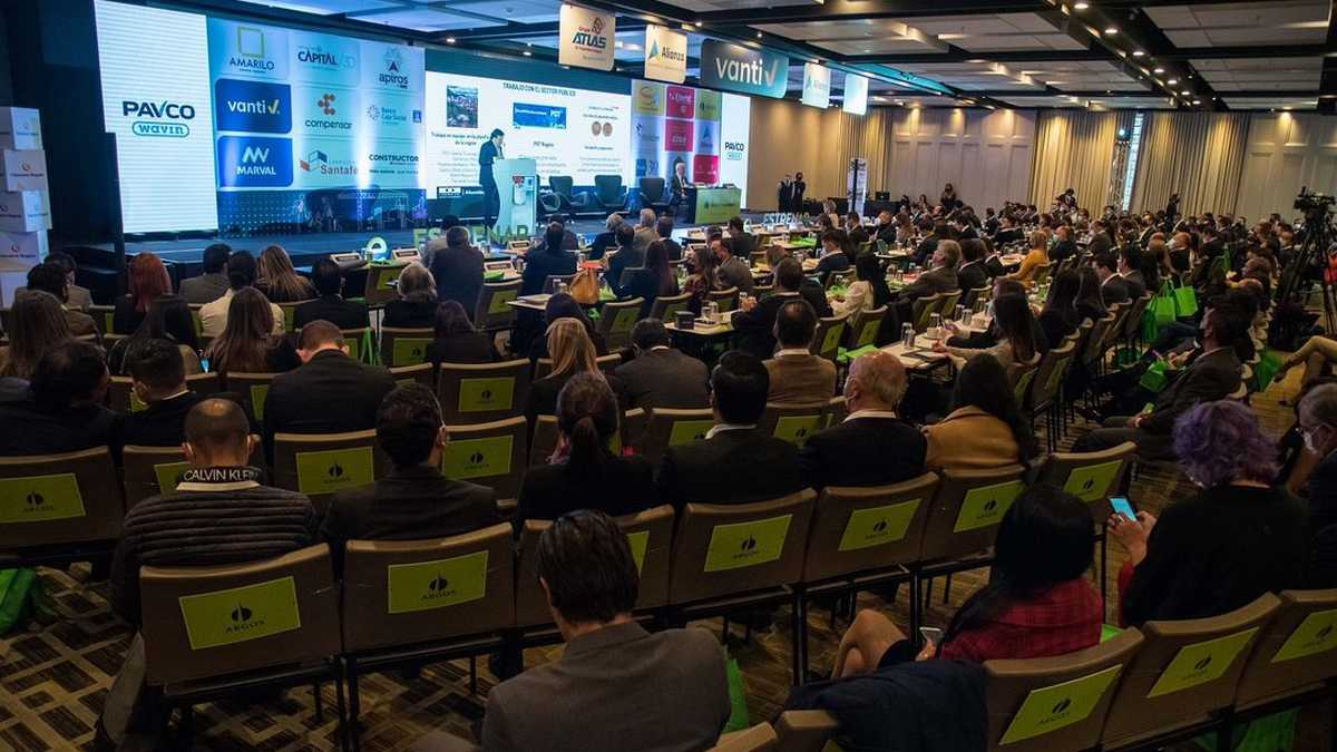 Durante la realización de 56ª Asamblea Anual de Afiliados de Camacol Bogotá y Cundinamarca se conocieron experiencias exitosas de tres empresas colombianas que le apuestan a la sostenibilidad social.