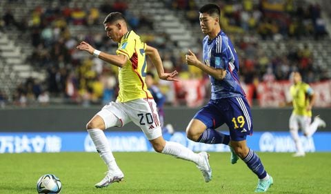 Daniel Luna fue insistente al ataque de Colombian durante el juego del Mundial Sub-20 contra Japón.