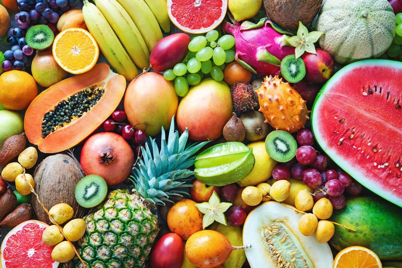 La familia de las frutas es diversa en colores, aromas, texturas y sabores.
