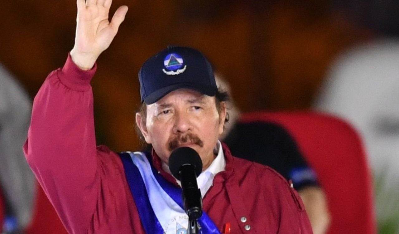 El presidente Daniel Ortega lanzó duras acusaciones en contra del gobierno argentino por la retención del avión venezolano