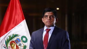 El hasta hoy Fiscal, Juan Carrasco, tuvo que presentar su renuncia al gobierno peruano