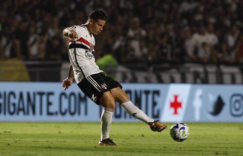 James Rodríguez fue titular con Sao Paulo.