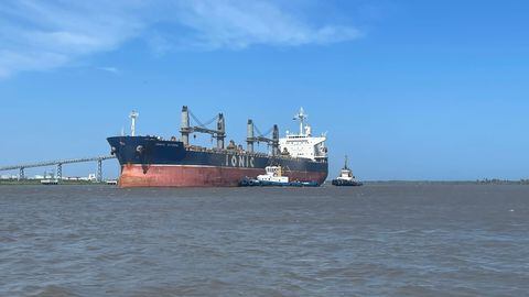 Calado con restricciones nocturnas para la navegación en el canal de acceso al Puerto de Barranquilla: Dimar