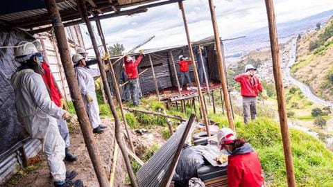 Estructuras ilegales en zonas de alto riesgo en Bogotá que han sido desmontadas