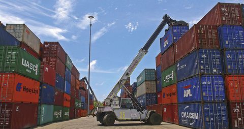 En plena caída del comercio exterior del país, los importadores enfrentan dificultades con la plataforma de la Dian, la cual completó dos meses de fallas, con pérdidas estimadas en 50.000 millones de pesos diarios.