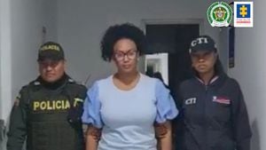 Mavy Yineth Viera Angulo fue capturada por servidores del CTI cuando se presentó en la sede de la Fiscalía del barrio Santa Mónica en Cali.