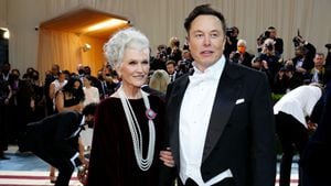 NEW YORK, NEW YORK - MAY 02: (L-R) Maye Musk and Elon Musk attend The 2022 Met Gala Celebrating "In America: An Anthology of Fashion" at The Metropolitan Museum of Art on May 02, 2022 in New York City. (Photo by Jeff Kravitz/FilmMagic)