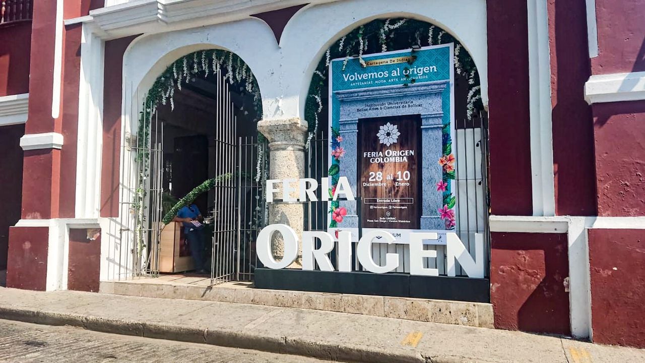 La Feria Origen tiene lugar la Universidad de Bellas Artes, en el Centro Histórico de Cartagena.