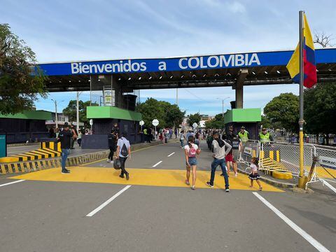 Puente Internacional Simón Bolívar en la frontera con Venezuela