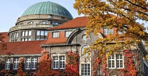 Universidad de Hamburgo.