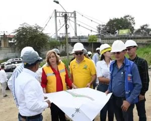 La gobernadora Clara Luz Roldán visitó la obra.