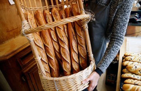 Más allá de un pan, la baguette francesa representa una artesanía para ese país, destacando tanto por su proceso de elaboración como por el delicioso y crujiente resultado.