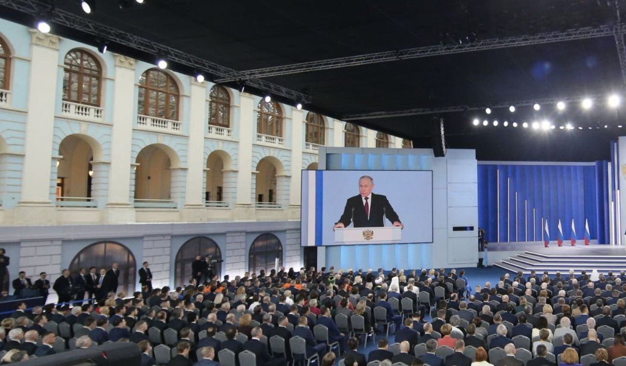Vladimir Putin en su discurso en el centro de convenciones Gostini Dvor, en Moscú.
