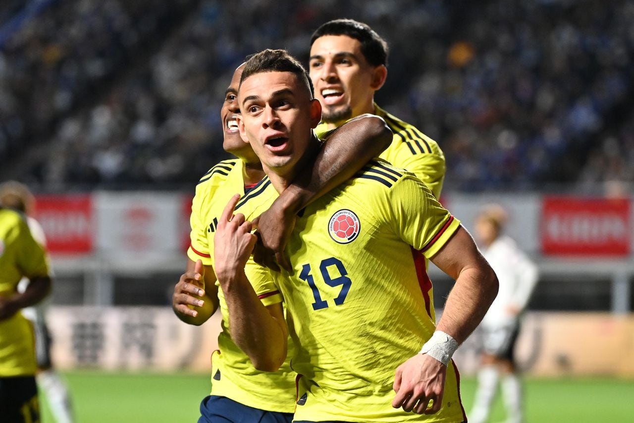 Rafael Santos Borré anotó su primer gol con Colombia en este 2023.