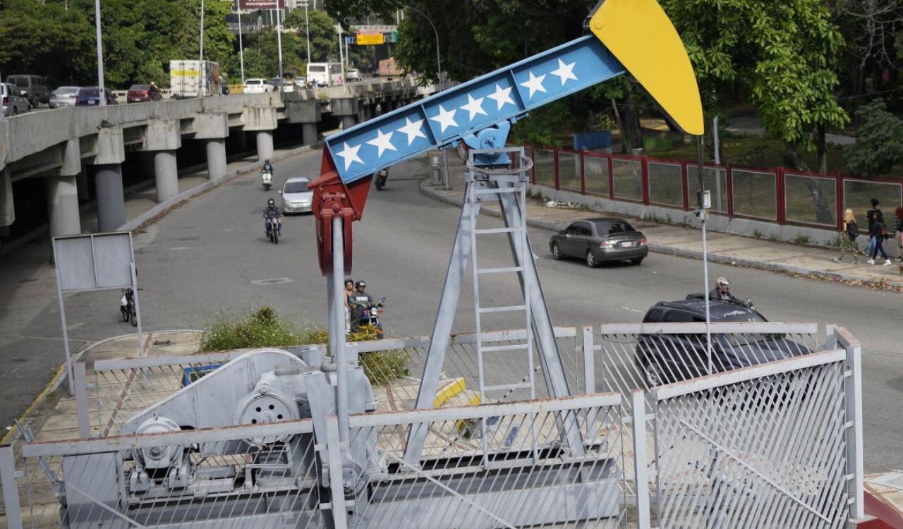 El petróleo venezolano es la principal fuente económica del país