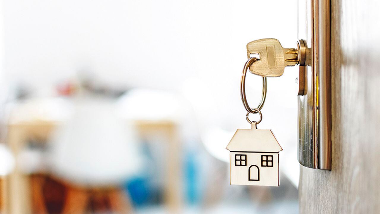 Según estudio de Asobancaria, en junio de 2021, la tasa de interés promedio para compra de vivienda No VIS fue de 8,88 por ciento y de 10,5 por ciento para la de vivienda VIS.