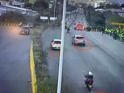 'Fico' Gutiérrez informó que las vías de Medellín se encuentran despejadas