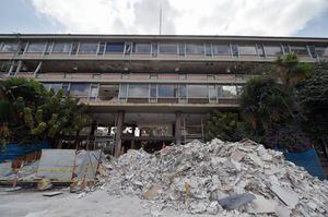 Edificio del Ministerio de Defensa será demolido.