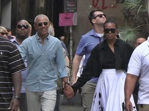 Obama y Michelle derrochan amor por las calles de Barcelona.
