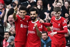 Luis Díaz y Mohamed Salah marcaron los goles de Liverpool