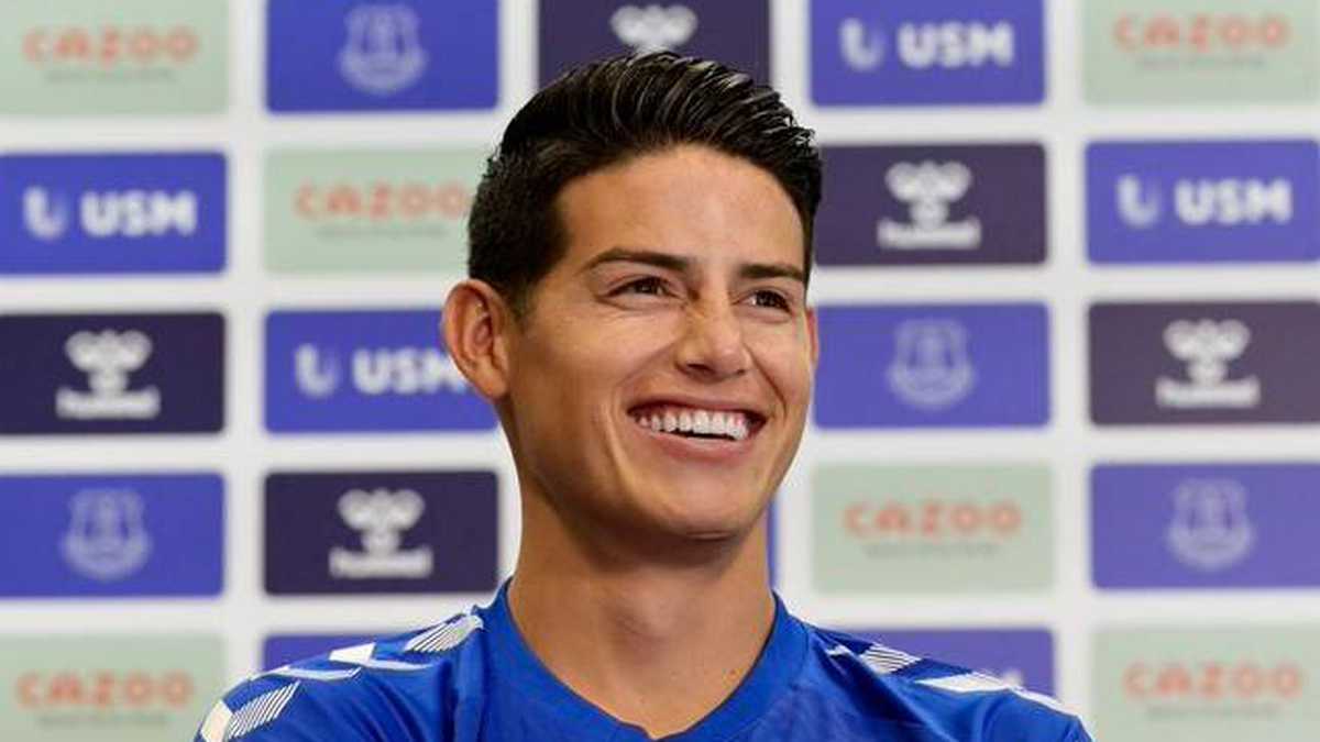 El colombiano participó en su primera rueda de prensa oficial como jugador del Everton.