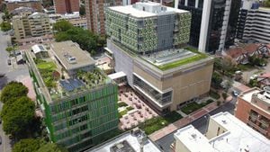 Edificio Legacy de la Universidad Ean, en Bogotá, fue diseñado por William McDonough, exponente global en desarrollo sostenible.