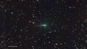 El Cometa 2022 E3 (ZTF) cuenta con un brillo intenso de color verde.