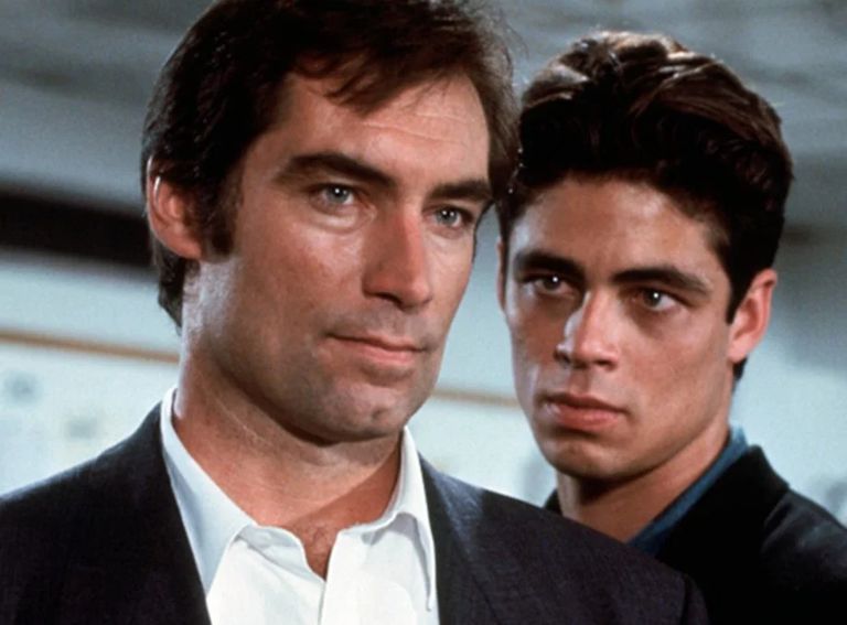 Benicio del Toro en la película de James Bond de 1989.