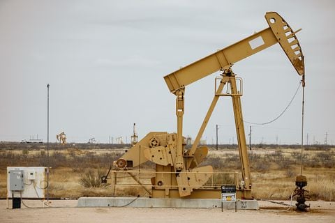 Extracción de petróleo vía fracking.