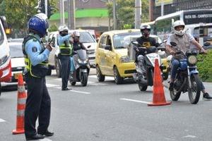 La restricción incluye camperos, motocarros y cuatrimotos y se hará conforme con el último dígito de la placa