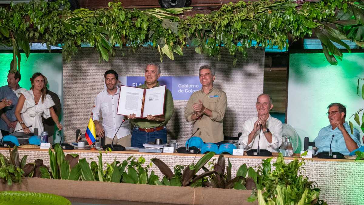 El presidente afirmó Colombia logró el 34 % de su territorio como área protegida. Foto: Presidencia.