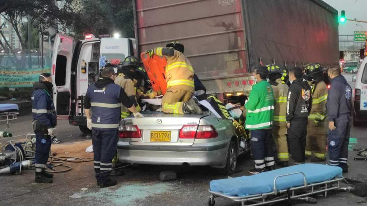 Un grave accidente se presentó en el norte de Bogotá entre un carro y un tractocamión.