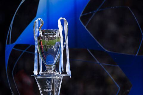 ATATURK OLYMPIC STADIUM, ISTANBUL, TURKEY - 2023/06/11: The trophy is seen on a plinth during the award ceremony following the UEFA Champions League final football match between Manchester City FC and FC Internazionale. Manchester City FC won 1-0 over FC Internazionale. (Photo by Nicolò Campo/LightRocket via Getty Images)