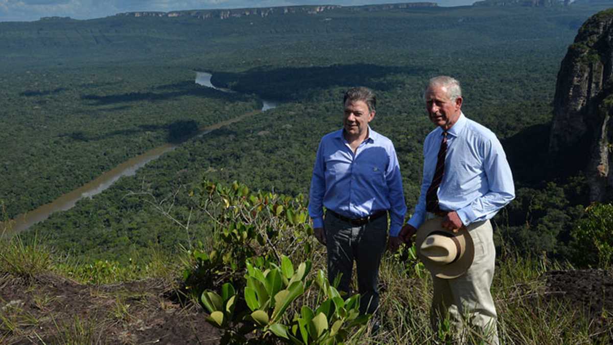 Juan Manuel Santos y el Príncipe de Gales en el Parque de Chiribiquete.

