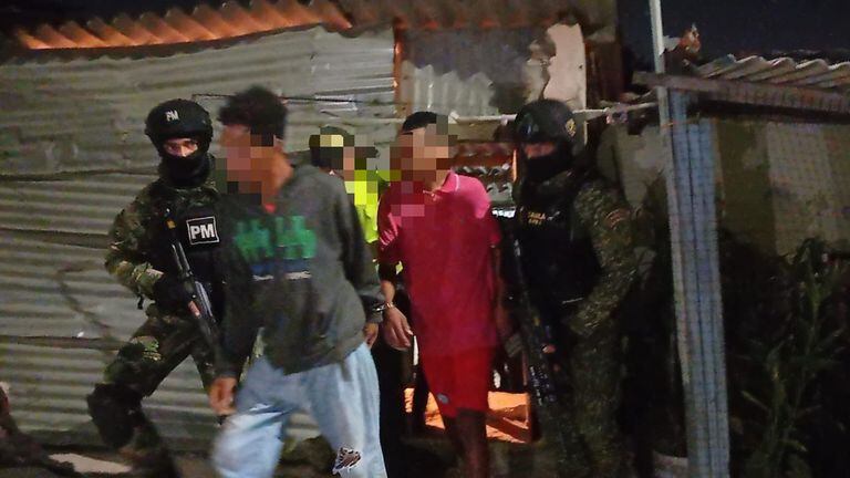 Hombres del Gaula Militar capturaron a los extorsionistas en Barranquilla.
