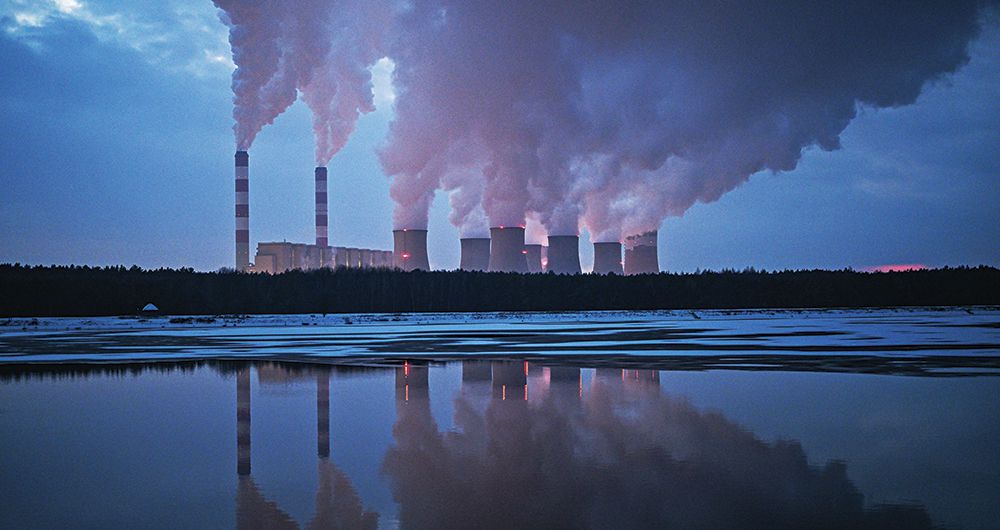 Los combustibles fósiles comprenden el 80 por ciento de la demanda actual de energía primaria en el mundo y el sistema energético es la fuente de aproximadamente dos tercios de las emisiones globales de CO2.