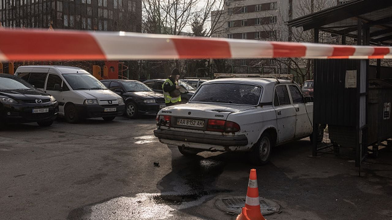 Una ola de misiles golpeó Kiev, la capital ucraniana, y varias otras ciudades antes del amanecer del jueves.