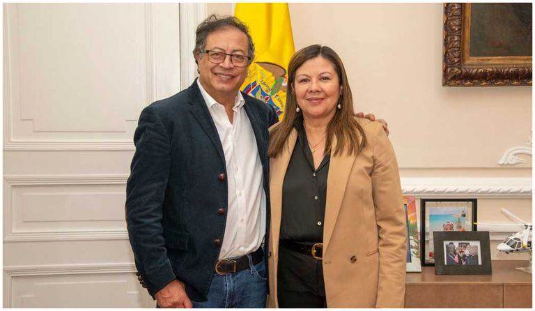 Presidente Gustavo Petro y Luz Adriana Camargo