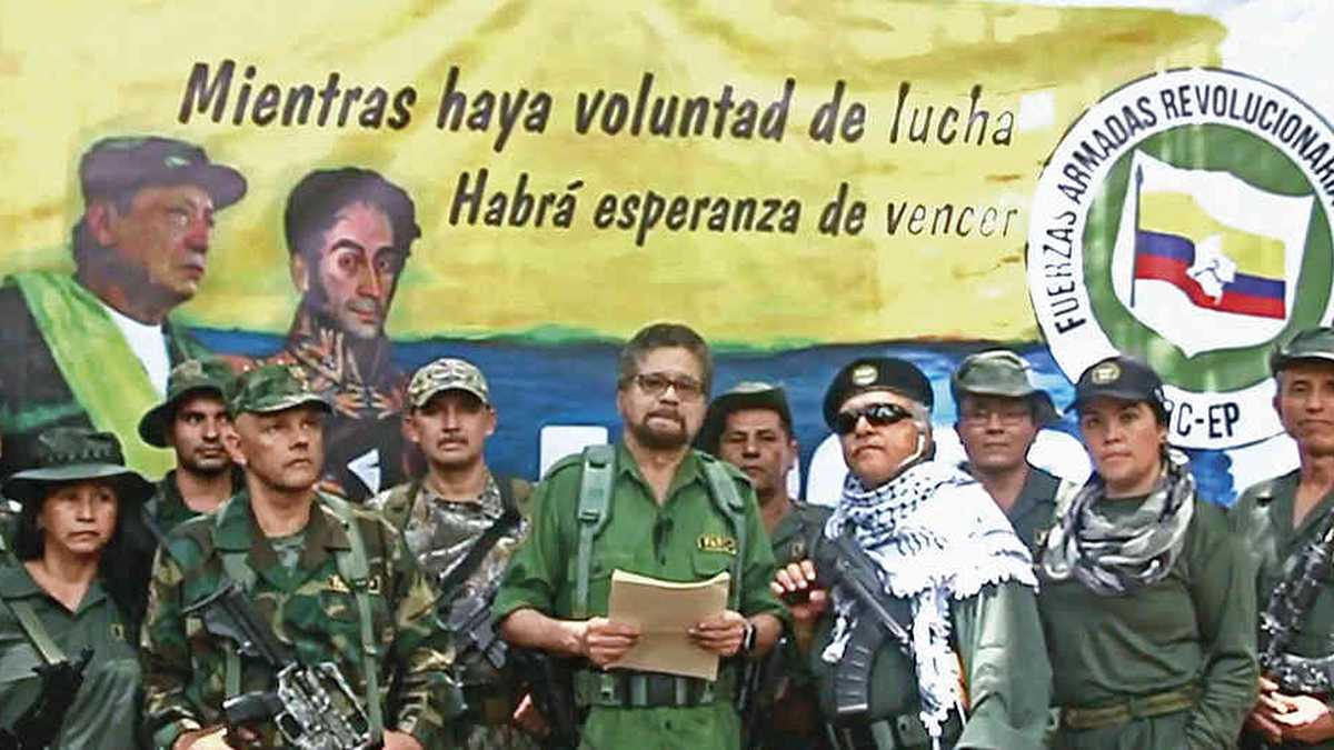Jesús Santrich ha aparecido desde la ilegalidad en varios videos desde su fuga. 