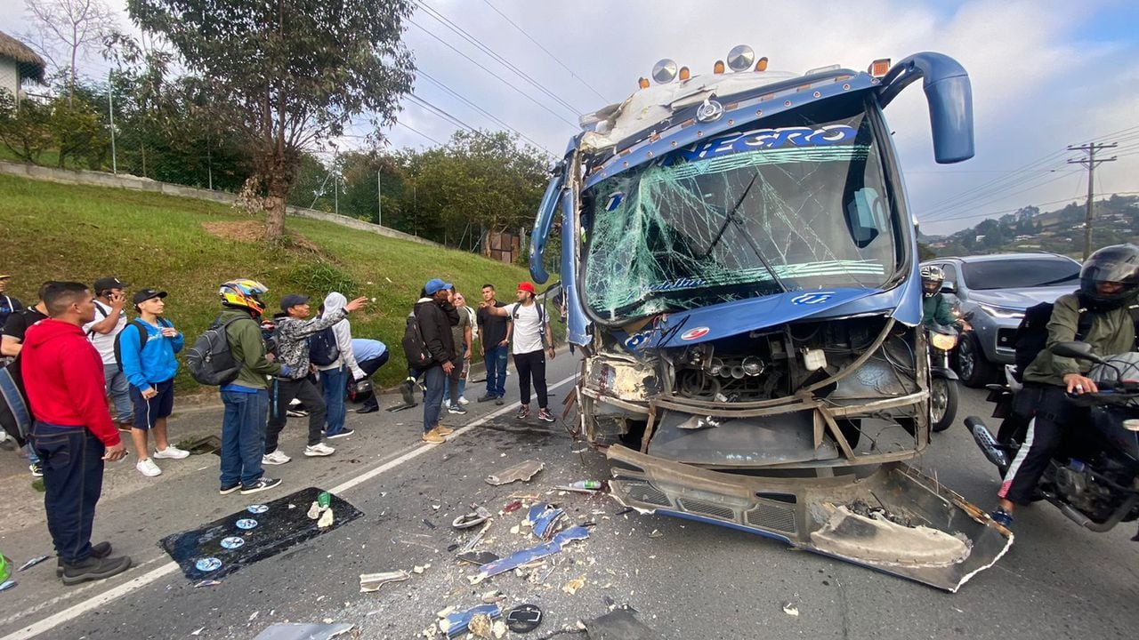Accidente de tránsito a la altura del municipio de Guarne, Antioquia.