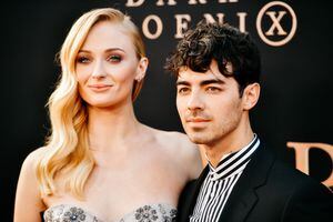 Sophie Turner y Joe Jonas asisten al estreno de "Dark Phoenix" de 20th Century Fox en el Teatro Chino TCL el 4 de junio de 2019 en Hollywood, California. (Foto de Matt Winkelmeyer/Getty Images)