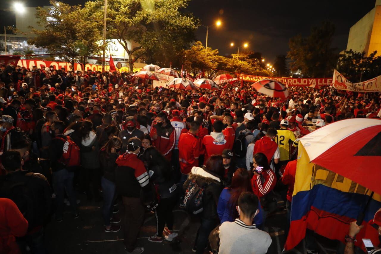 Así se vive la final del fútbol colombiano en Bogotá