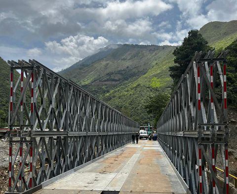 Labores de instalación de este puente fueron finalizadas por parte del Ejército Nacional.